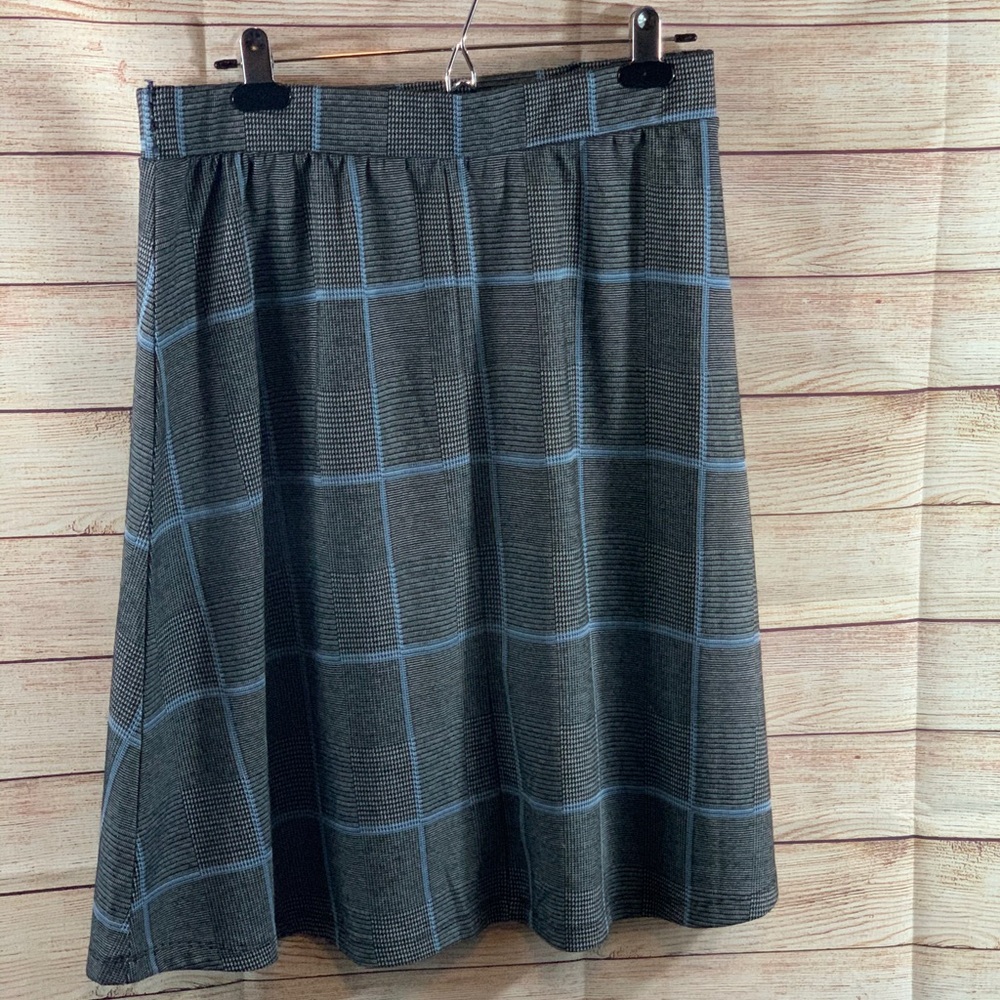 Olivia Blu Squared Pencil Skirt - Picture 2 of 4